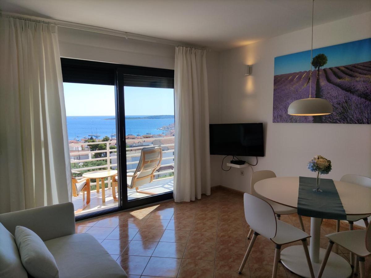 Apartment By B&D Primošten Esterno foto