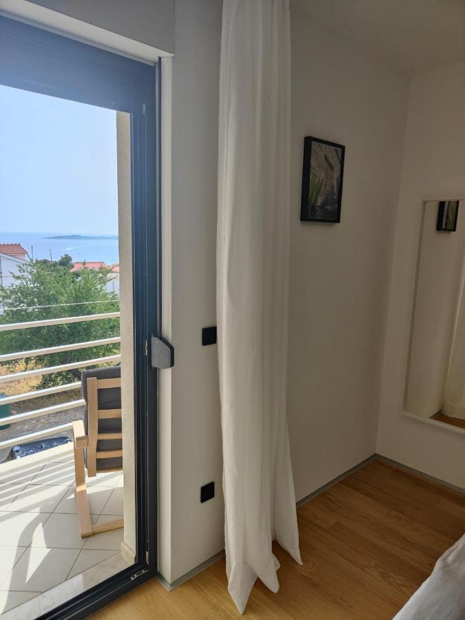 Apartment By B&D Primošten Esterno foto